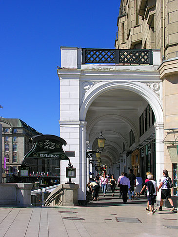 Jungfernstieg und Alster Arkaden