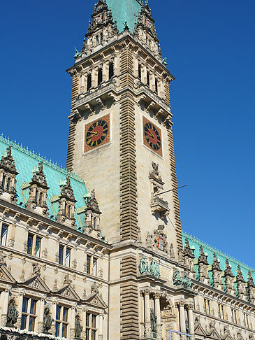 Fotos Rathaus von der Seite