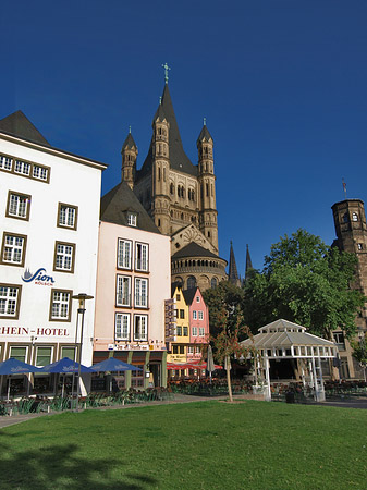 Groß St Martin hinter Fischmarkt Foto 