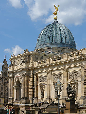 Hochschule für bildende Künste Foto 