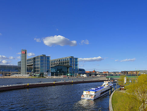 Blick auf den Hauptbahnhof Foto 