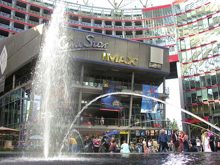 Sony Center - Brunnen