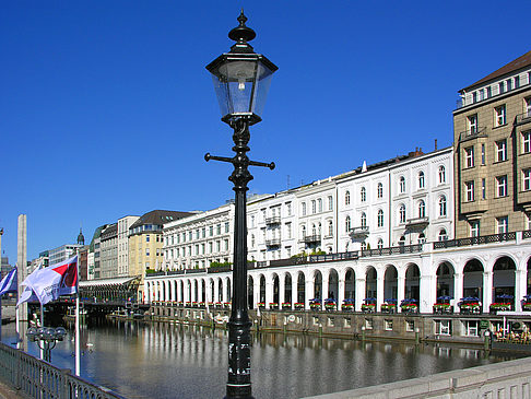 Alster Arkaden am Alsterfleet