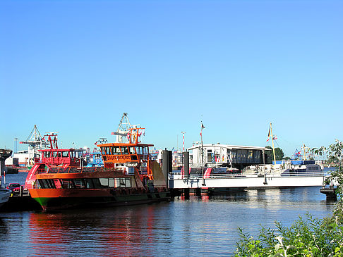 Blick auf den Hafen Fotos