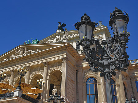 Alte Oper mit Laterne Foto 