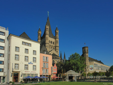 Foto Groß St Martin hinter Fischmarkt - Köln