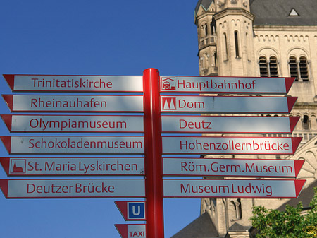 Schild vor Groß St.Martin Foto 