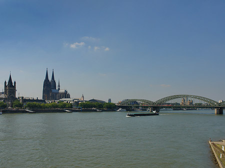 Hohenzollernbrücke am Kölner Dom