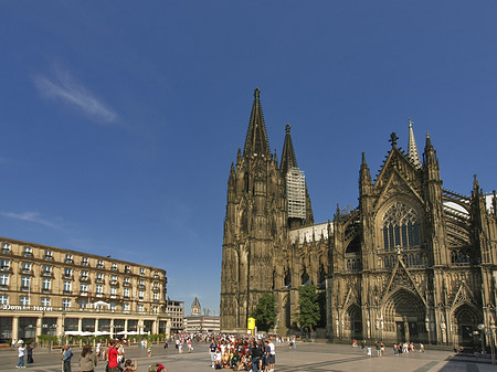 Foto Kölner Dom mit Domhotel - Köln