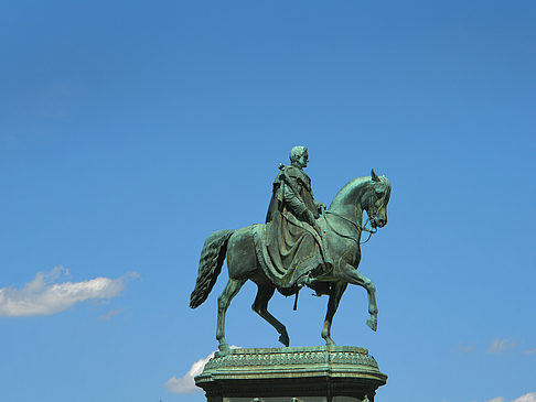 Foto König-Johann-Statue